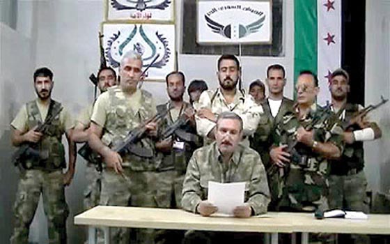   مصر اليوم - قيادة الجيش الحر تبيّن أنّ حلّ الأزمة لن يكون إلا برحيل الأسد